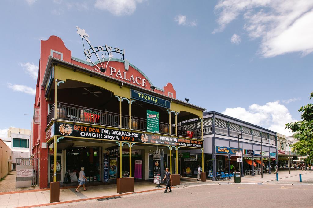Global Backpackers Cairns Central Exteriör bild