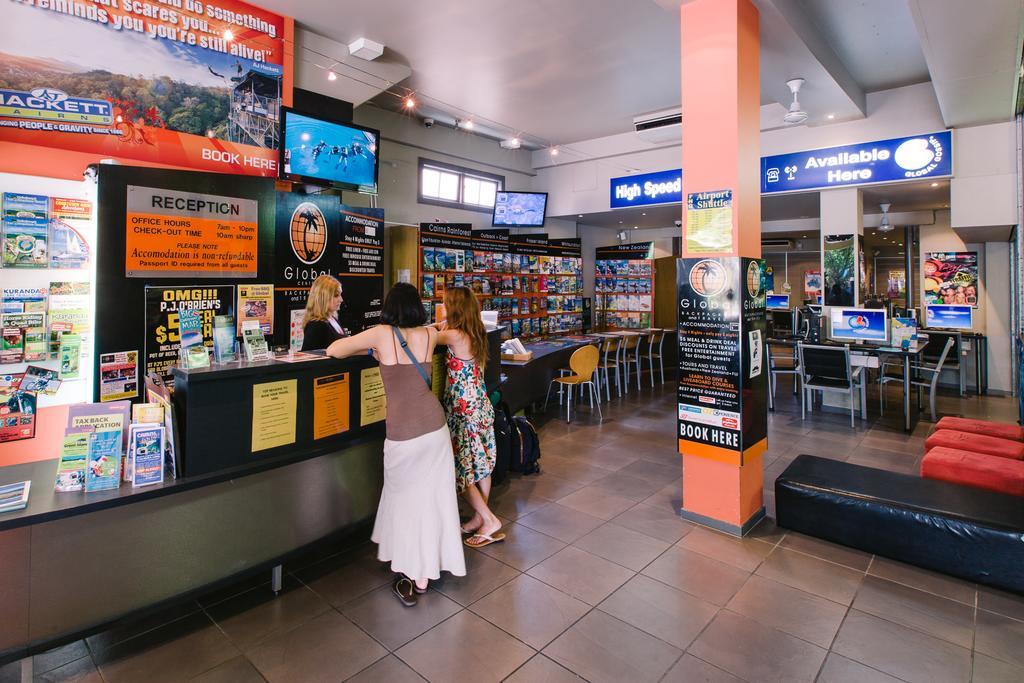 Global Backpackers Cairns Central Exteriör bild