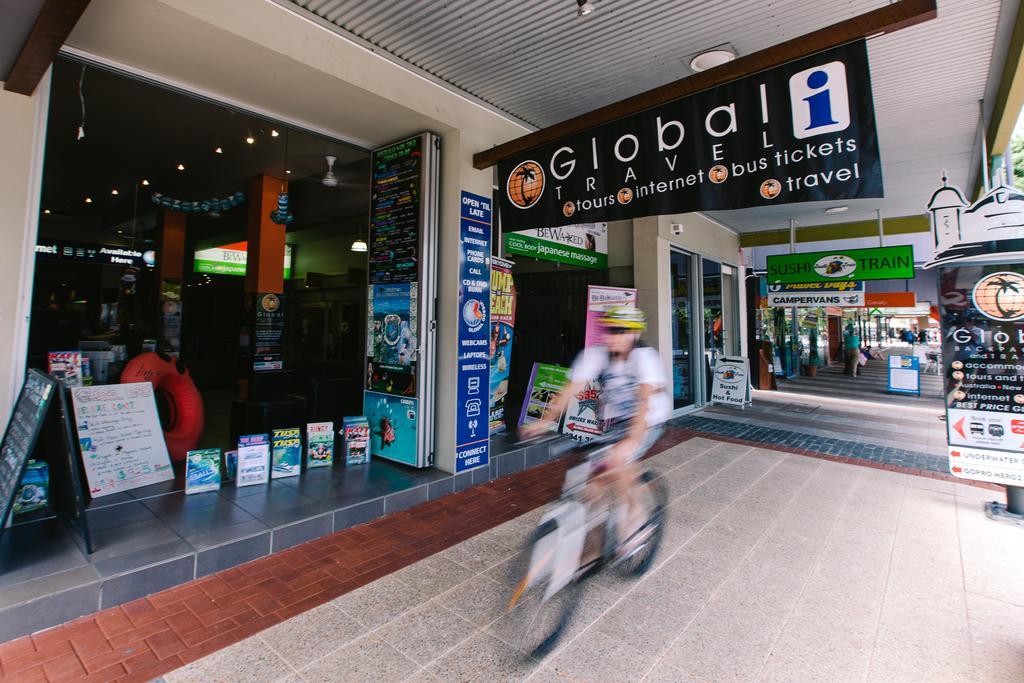 Global Backpackers Cairns Central Exteriör bild