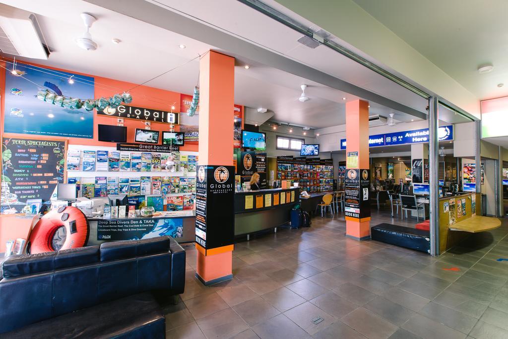 Global Backpackers Cairns Central Exteriör bild