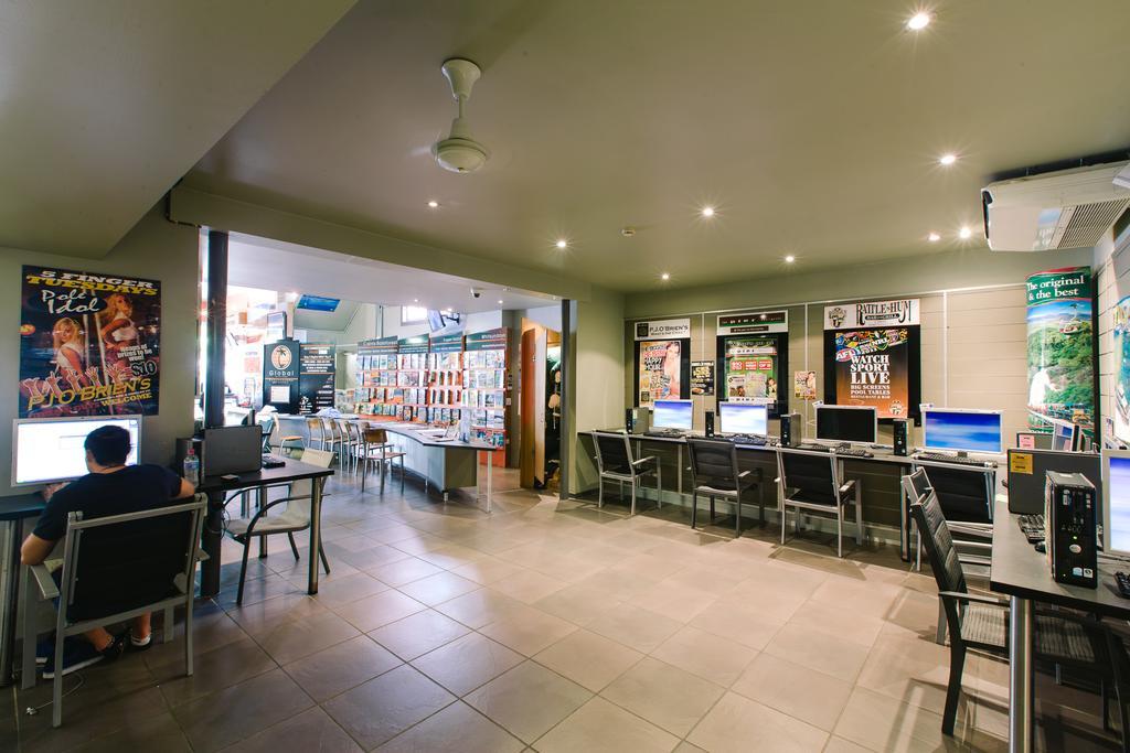 Global Backpackers Cairns Central Exteriör bild
