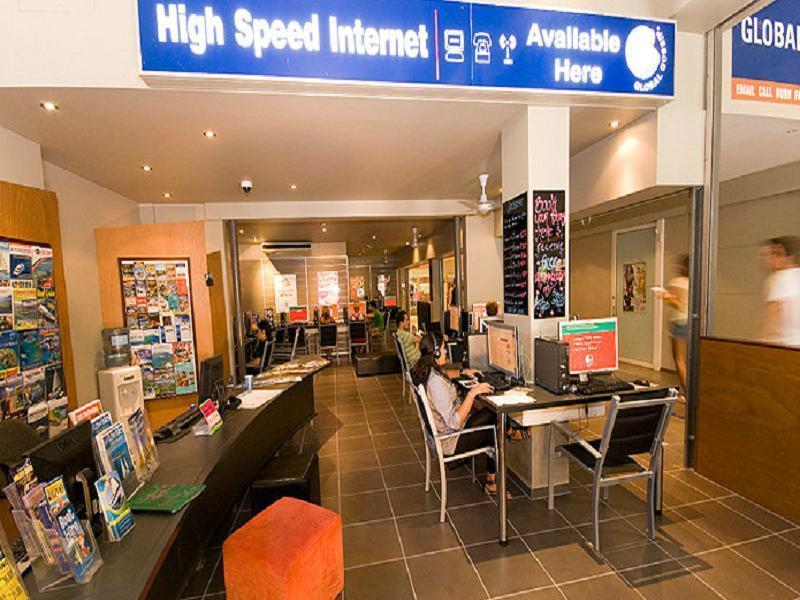 Global Backpackers Cairns Central Exteriör bild